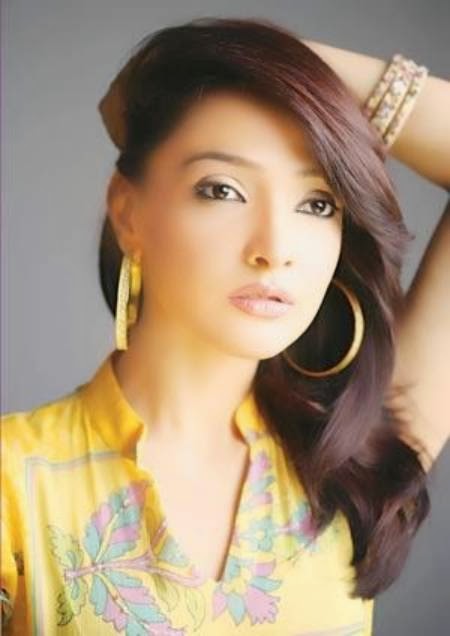 Beautiful Girls of Asia: Amna Karim