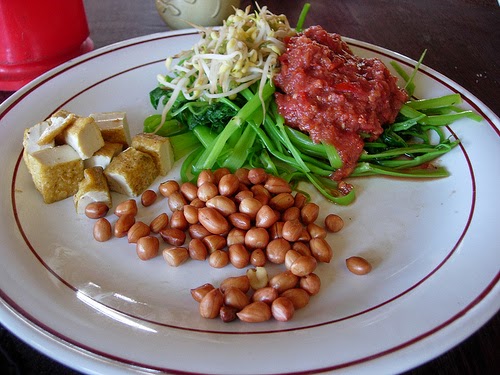 Pelecing Kangkung Kuliner Khas Lombok