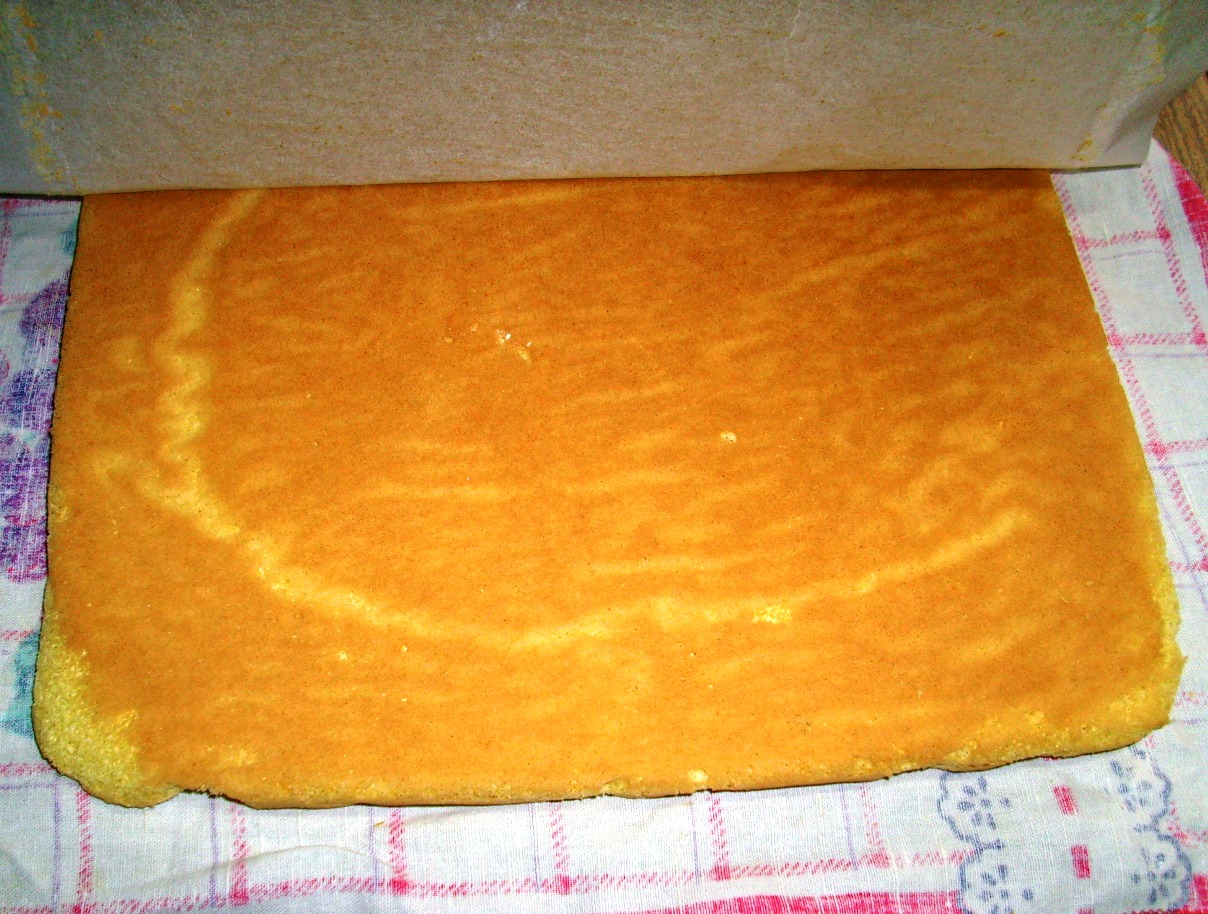 как отодрать пергамент. бумага для выпечки сверху. пергаментная бумага для теста раскатывать. красиво разложить на пергаментной бумаге. как отодрать пергамент.