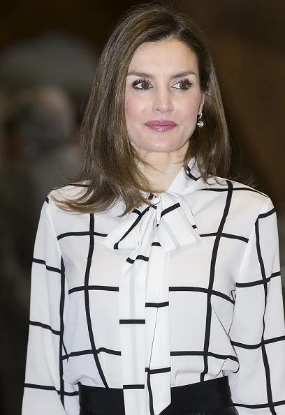 Queen Letizia wore Carolina Herrera Cape and Black patent and suede pumps, Boss Medium Bespoke Bag