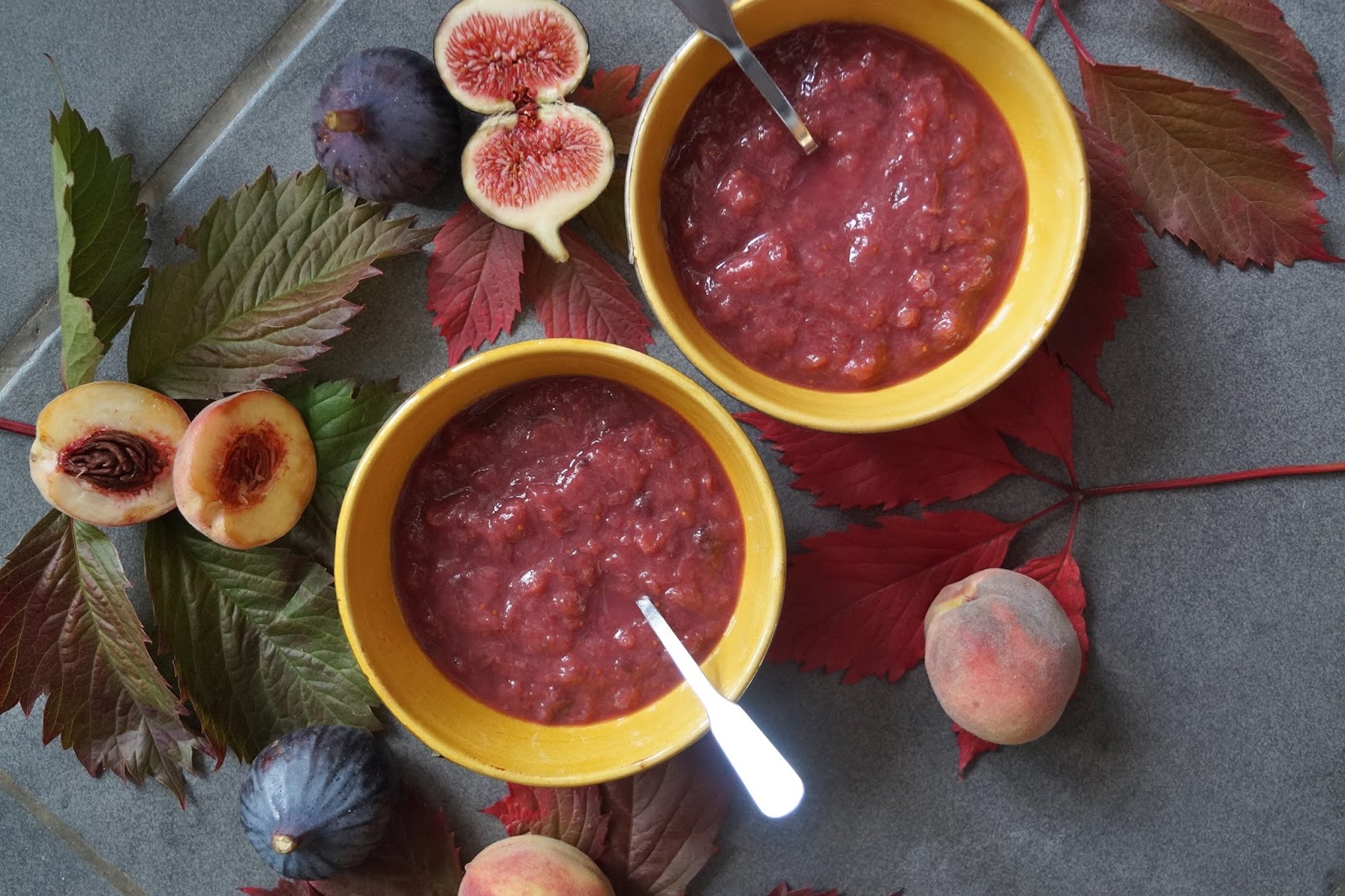 Compote automnale figuepêche de vigne