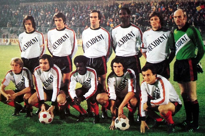 STADE LAVALLOIS 1977-78. By Panini.