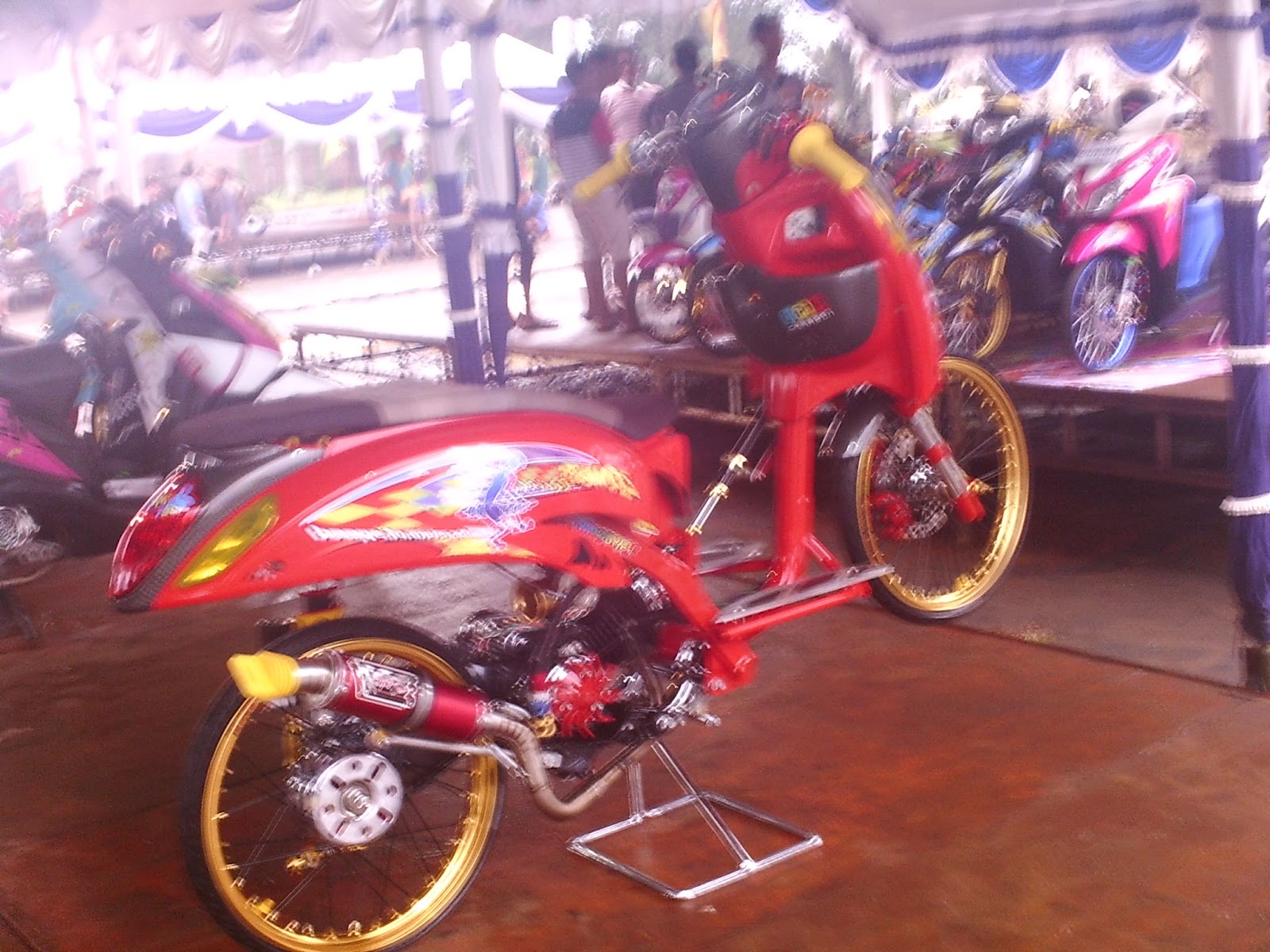 Modifikasi Motor Scoopy street racing  modif kontes 