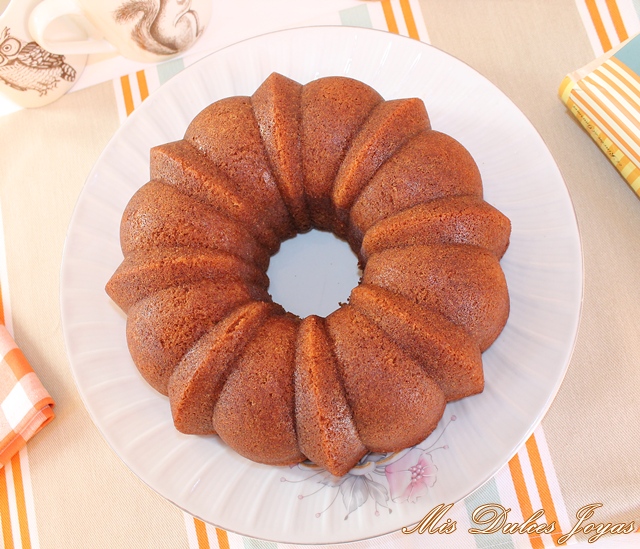 Coconut Milk Bundt Cake Bizcocho de leche de coco [Mis Dulces Joyas