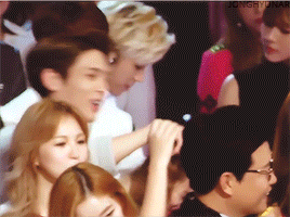 양갈래 머리한 레드벨벳 예리가 귀여웠던 SM 언니-오빠들.gif | 인스티즈