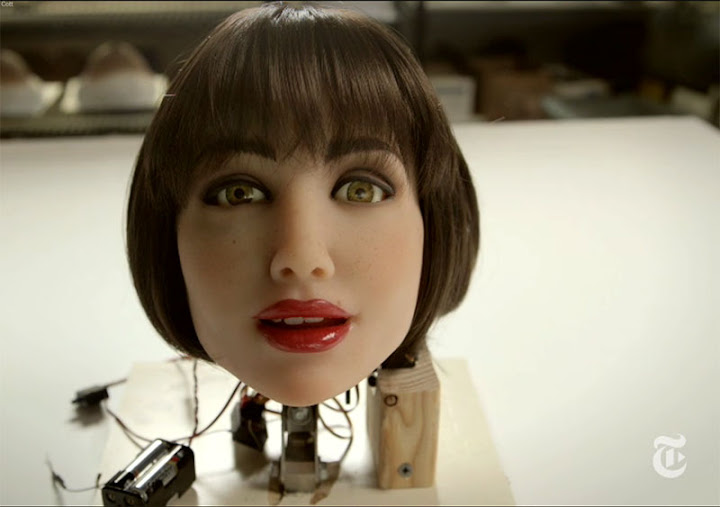Роботизированная голова резиновой женщины  | Секс с роботом