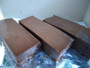 Best Seller Brownies : L--Ann Dark Chocolate Chip Brownies!