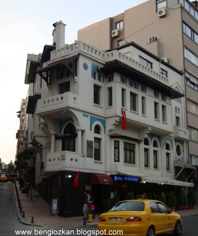 BU BENİM YOLUM Bir Mimar, Bir Ev / Vedat Tek