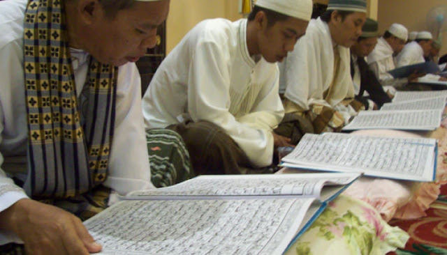 13 Keistimewaan Orang yang Istiqomah Membaca Al Qur`an