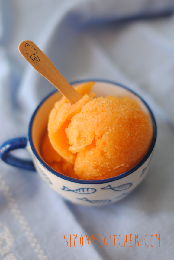 Sorbetto all'Albicocca (senza gelatiera) Apricot Sorbet (without icecream maker) Sorbet aux