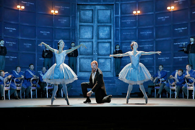 1 Susan Vishmid (dancer), Tim Mix (Capulet), and Beth Miller (dancer) in 'Roméo et Juliette) (c) Ken Howard for Santa Fe Opera, 2016