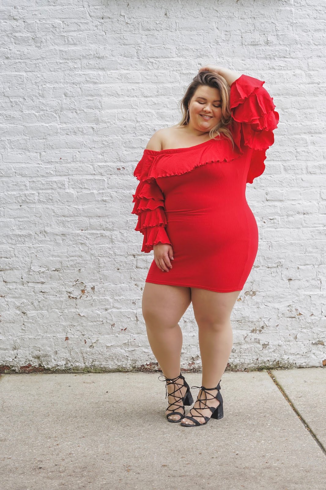 natalie Craig, natalie in the city, plus size fashion, Chicago fashion, plus size fashion blogger, eff your beauty standards, fatshion, skorch magazine, Chicago model, plus size model, plus size petite, affordable plus size clothing, embrace your curves, plus model magazine, petite plus size, fashion nova curve, fashion nova, off the shoulder dress, red dress, ruffle dress