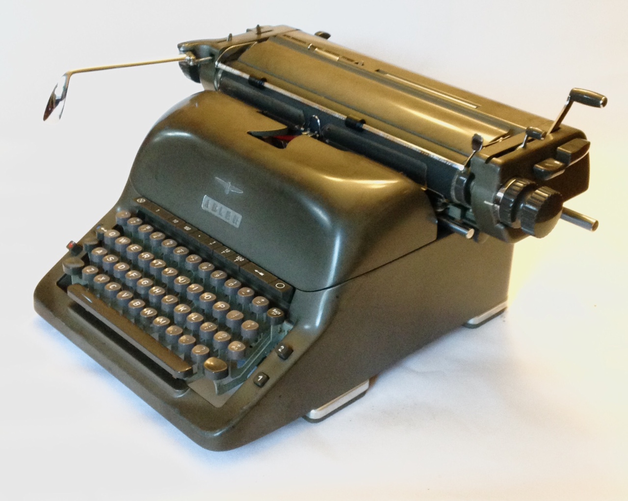 The Typewriter Revolution blog The Adler Universal typewriter