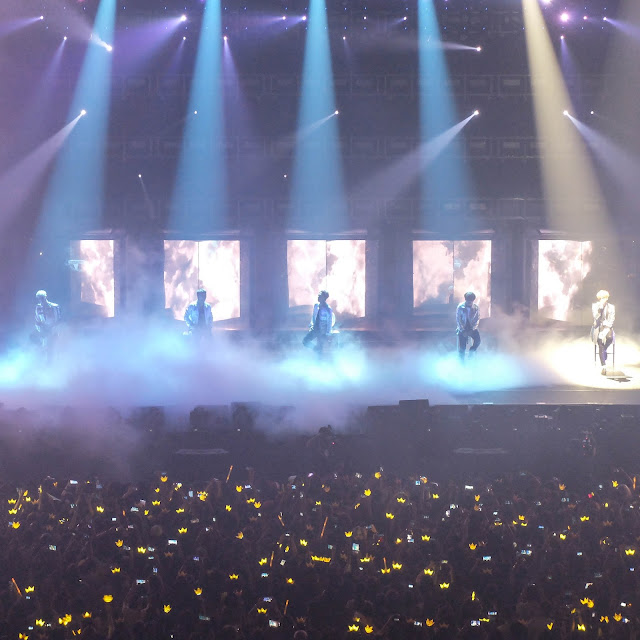 Haru Haru stage, BIGBANG MADE in Manila | heyladyspring.com
