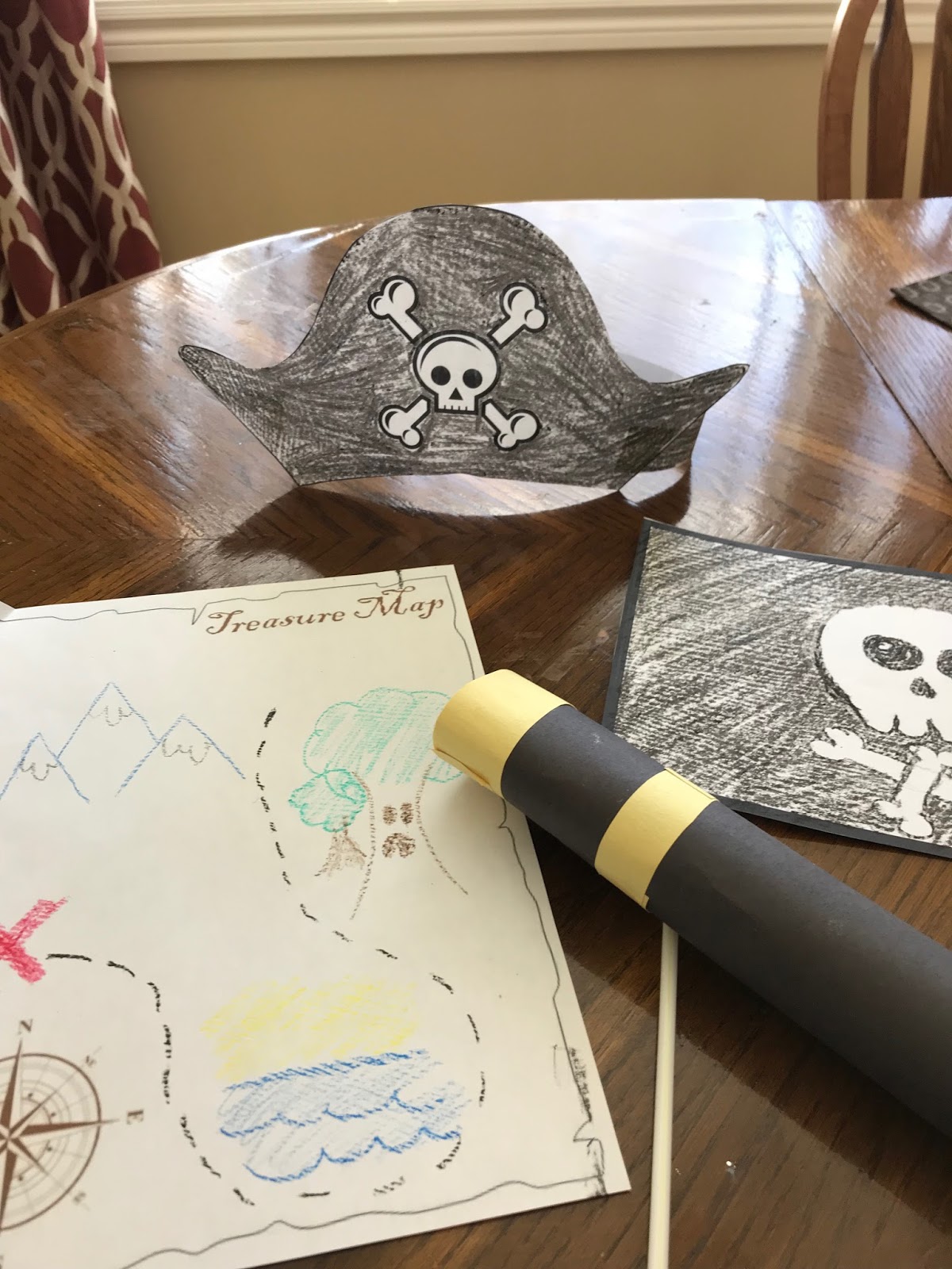 pirate pretend play