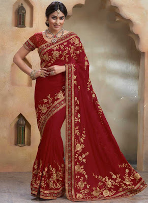  Shriya Saran has good taste in fashion. Just look at above saree.