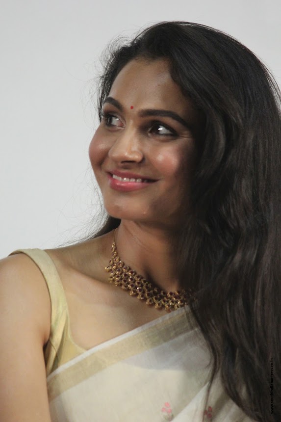 Andrea Jeremiah at Vada Chennai Movie Press Meet