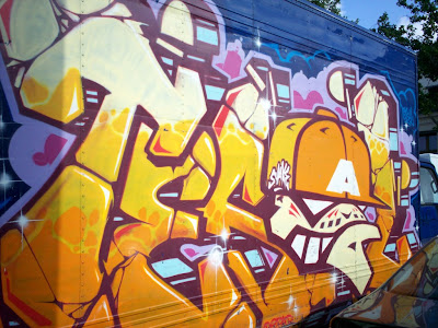 TRUCKS graff