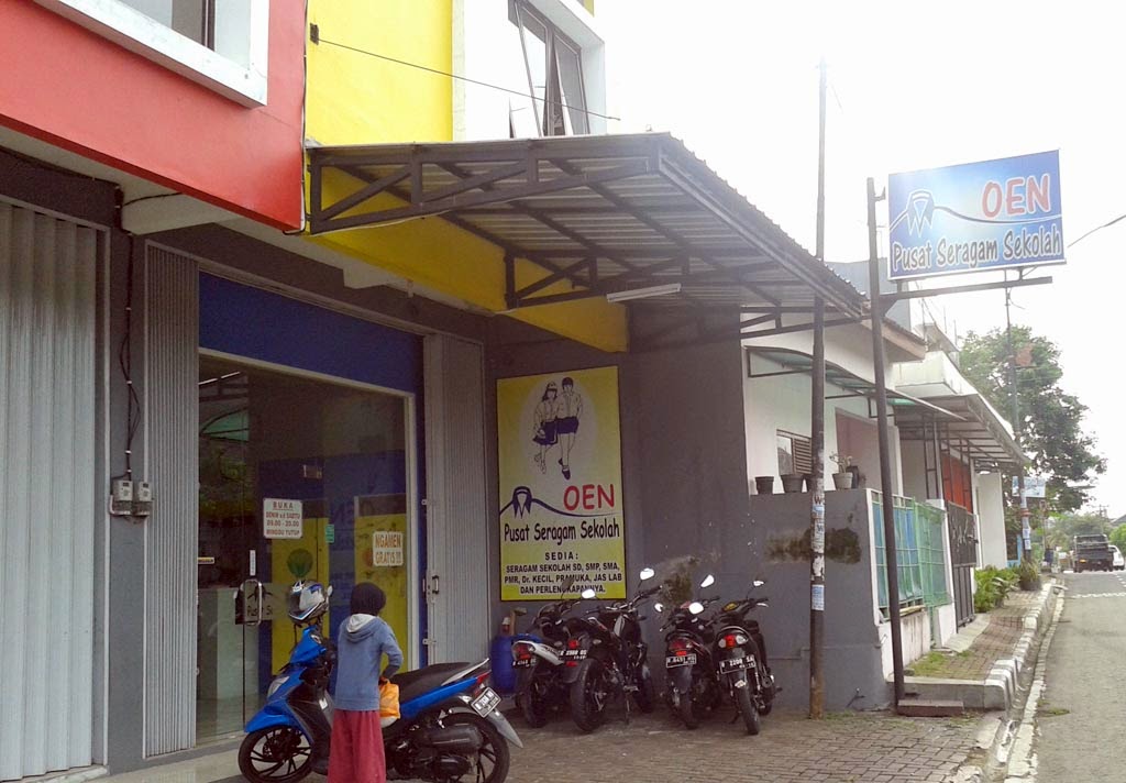 Toko OEN Purwokerto, Pusat Seragam Sekolah Asal Moto