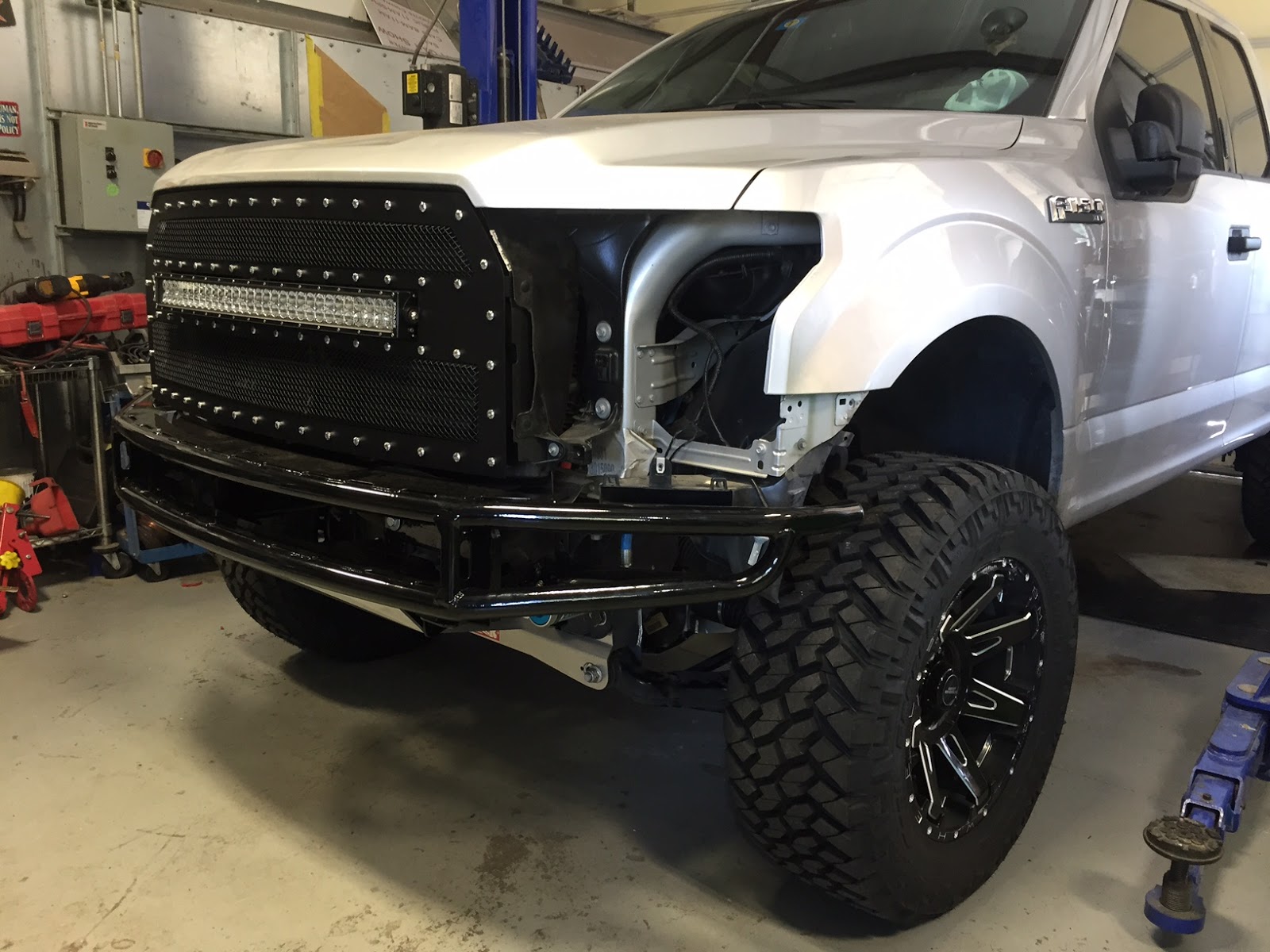 Motorsports Authority (MSA) : SEMA 2015: BedRug's 2015 F150 XLT - Grille
