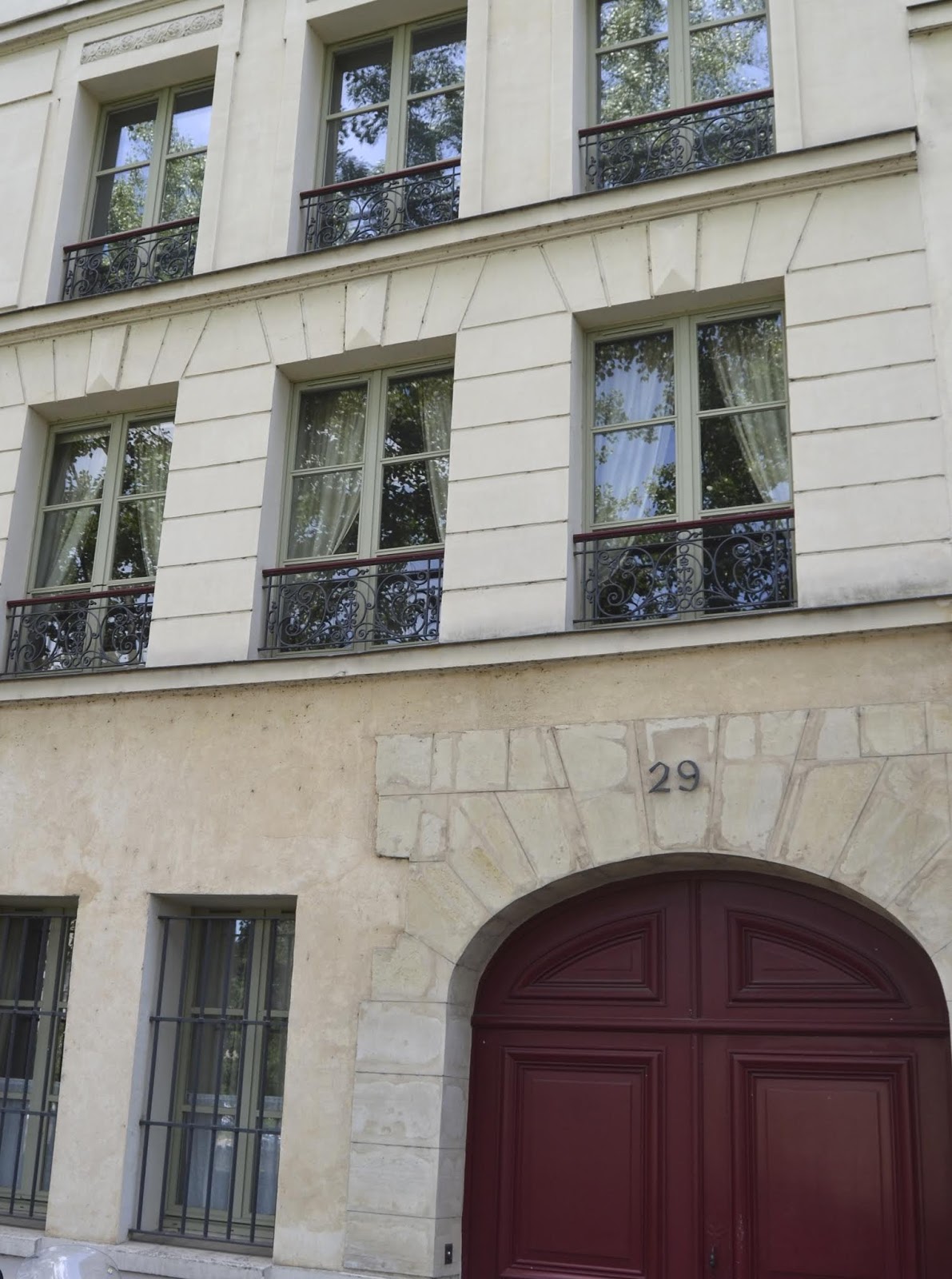 From Swerve of Shore to Bend of Bay: A Walking Tour of Joyce's Paris ...