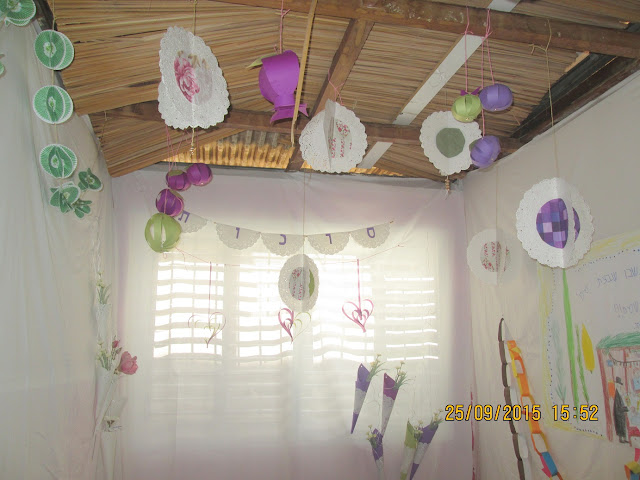 IMG 0105 - סוכה בסגנון אחר...