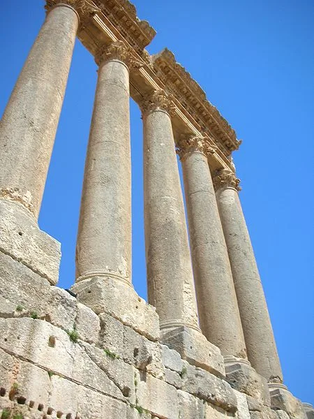 Ibu kota Korintus di Baalbek