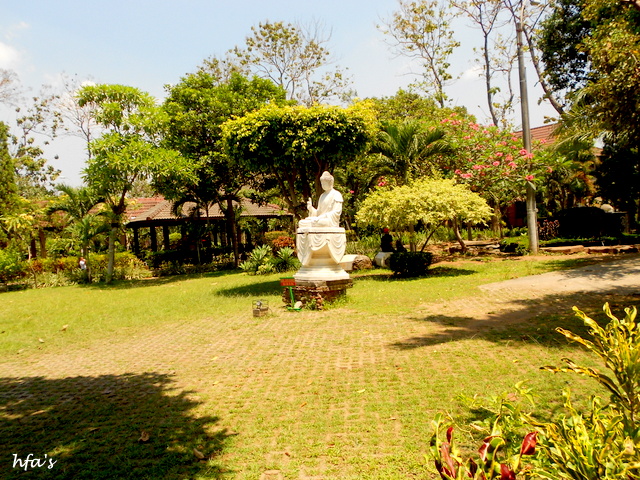Menilik Jejak Mojopahit : Megahnya Patung Budha Tidur, Mojokerto