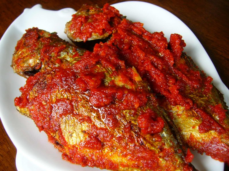 Ikan Goreng Bumbu Balado 