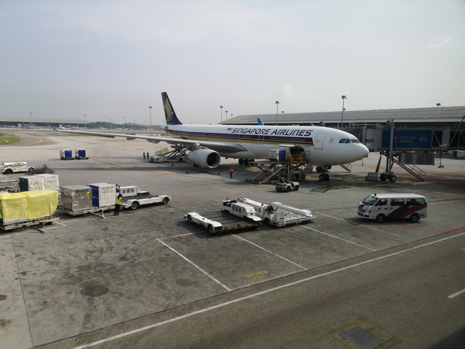 Nomadichee Singapore Airlines A330 300 Business Class Review