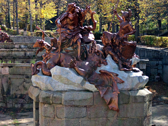 Las grandiosas esculturas de La Granja de San Ildefonso en plomo pintado