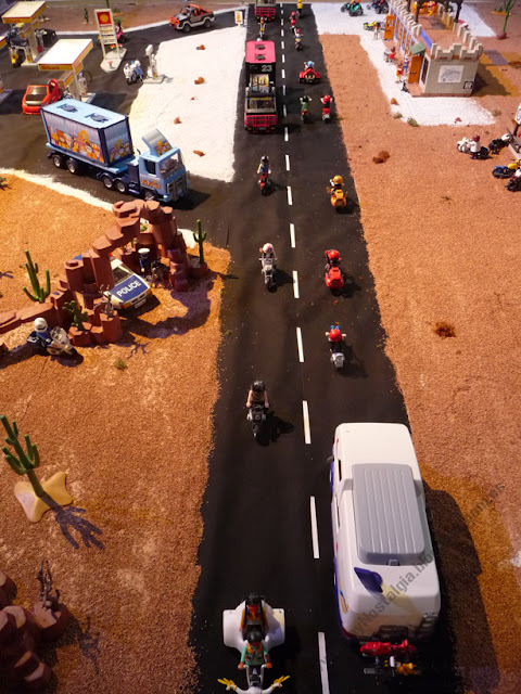 Diorama Playmobil Route 66 El Poble dels clicks Barcelona 2015 Somosclicks diorama Playmobil Ruta 66