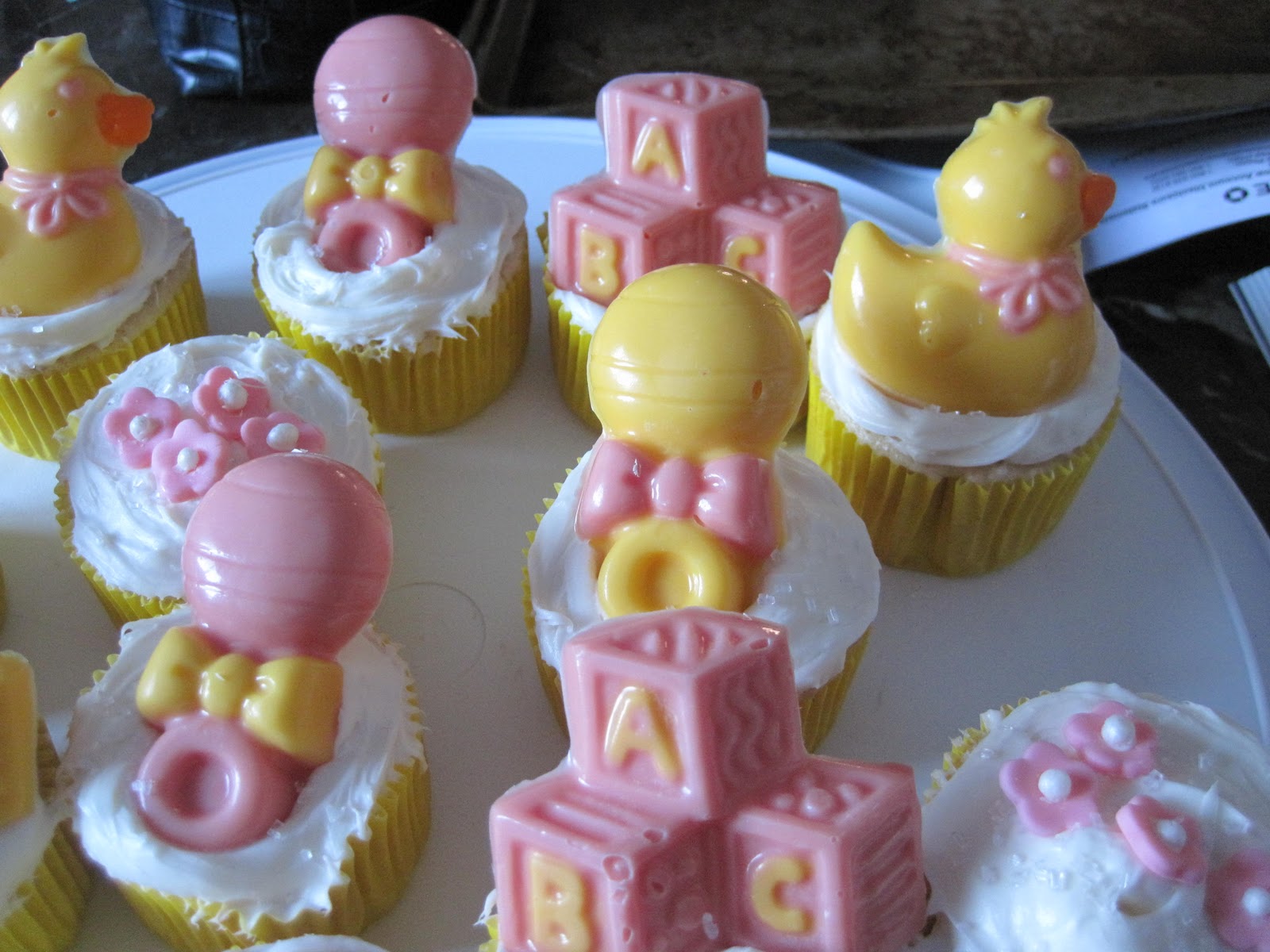 A Life Less Ordinary Super Easy Baby Shower Cupcakes