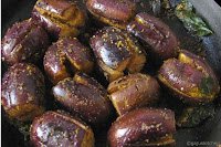 cooked brinjals ready to add to the kuzhambu