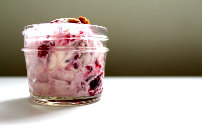 On Second Scoop: Ice Cream Reviews: Jeni's Brambleberry Crisp Ice