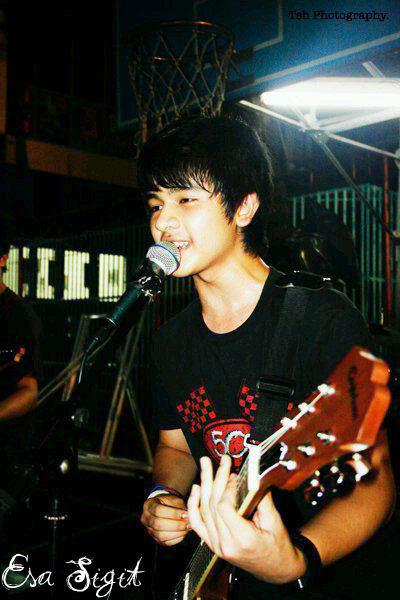 MICHA PUSPITASARI: Esa Sigit