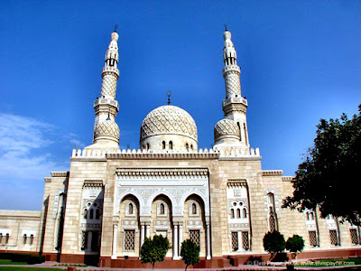 keindahan senibina masjid