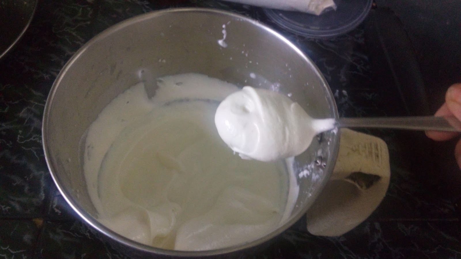 shaziya'srecipes HOMEMADE CREAM CHEESE. RECIPE/HOW TO MAKE CREAM