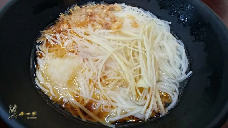 三峽無敵海景麵|麻油雞|海鮮麵|豬腳麵|三峽麻油麵線