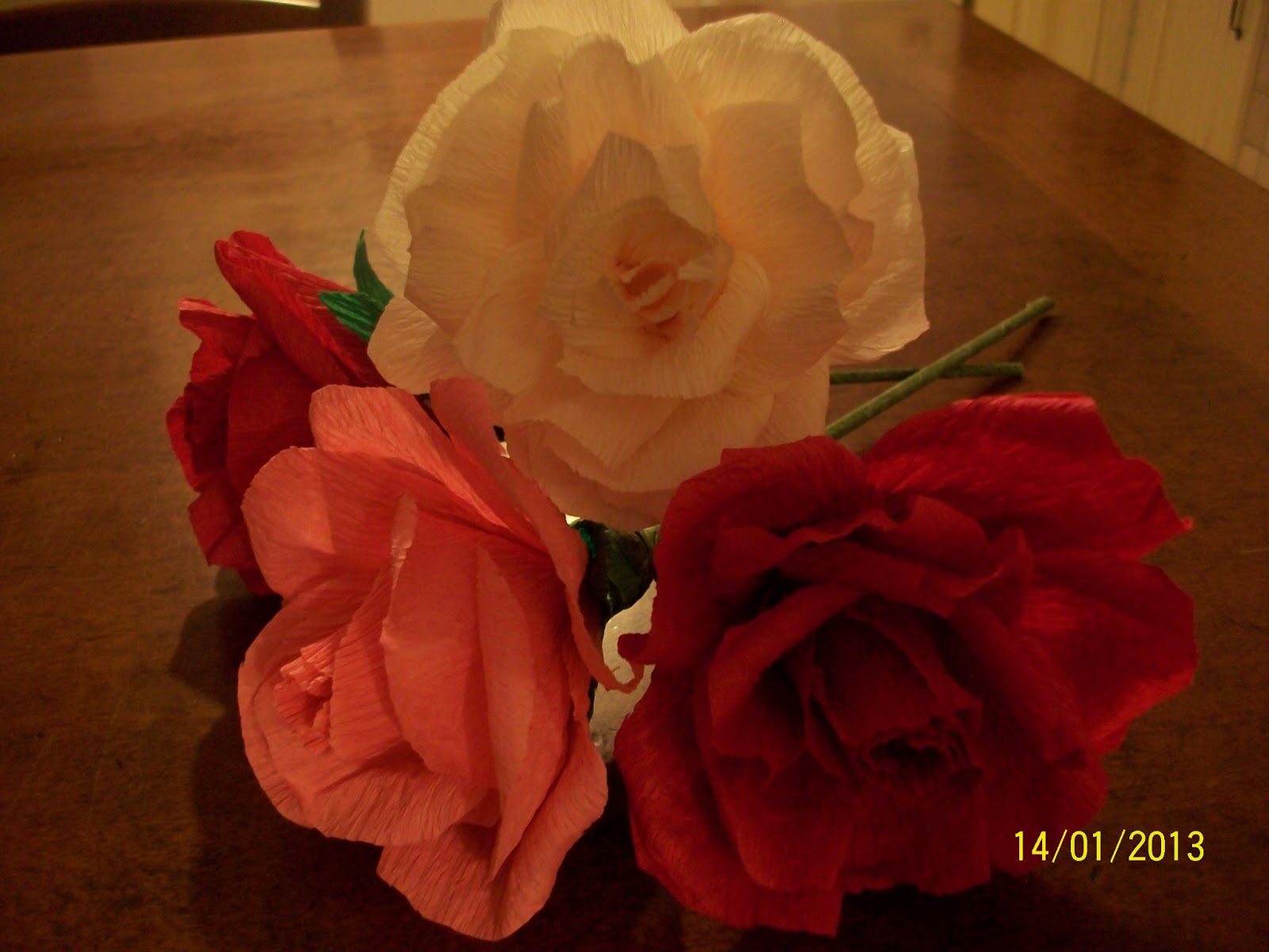 Carta Crespa Rosa - 4 Rotoli 5cm X 10m Per Decorazioni Fai-Da-Te - Foto 8