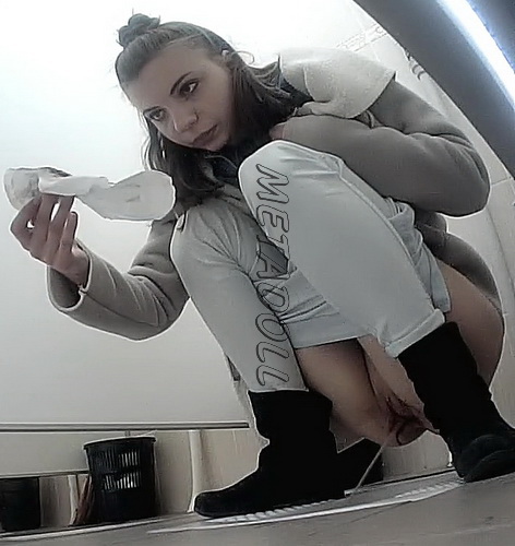 College girls caught peeing in toilet (PissWC 228) .
