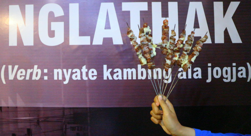 sate klatak paling enak di Jogja