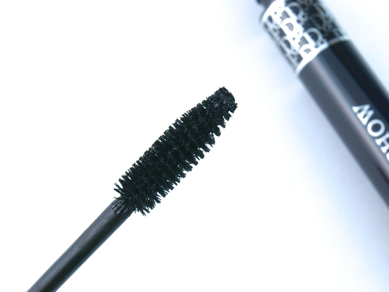 New 2015 Dior Diorshow Mascara with Lash Extension Effect in "090 Pro Black": Review and Swatches