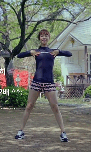 박초롱 선생님 허리운동.gif | 인스티즈