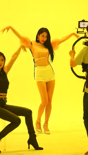 오늘자 열일하는 경리 몸 | 인스티즈