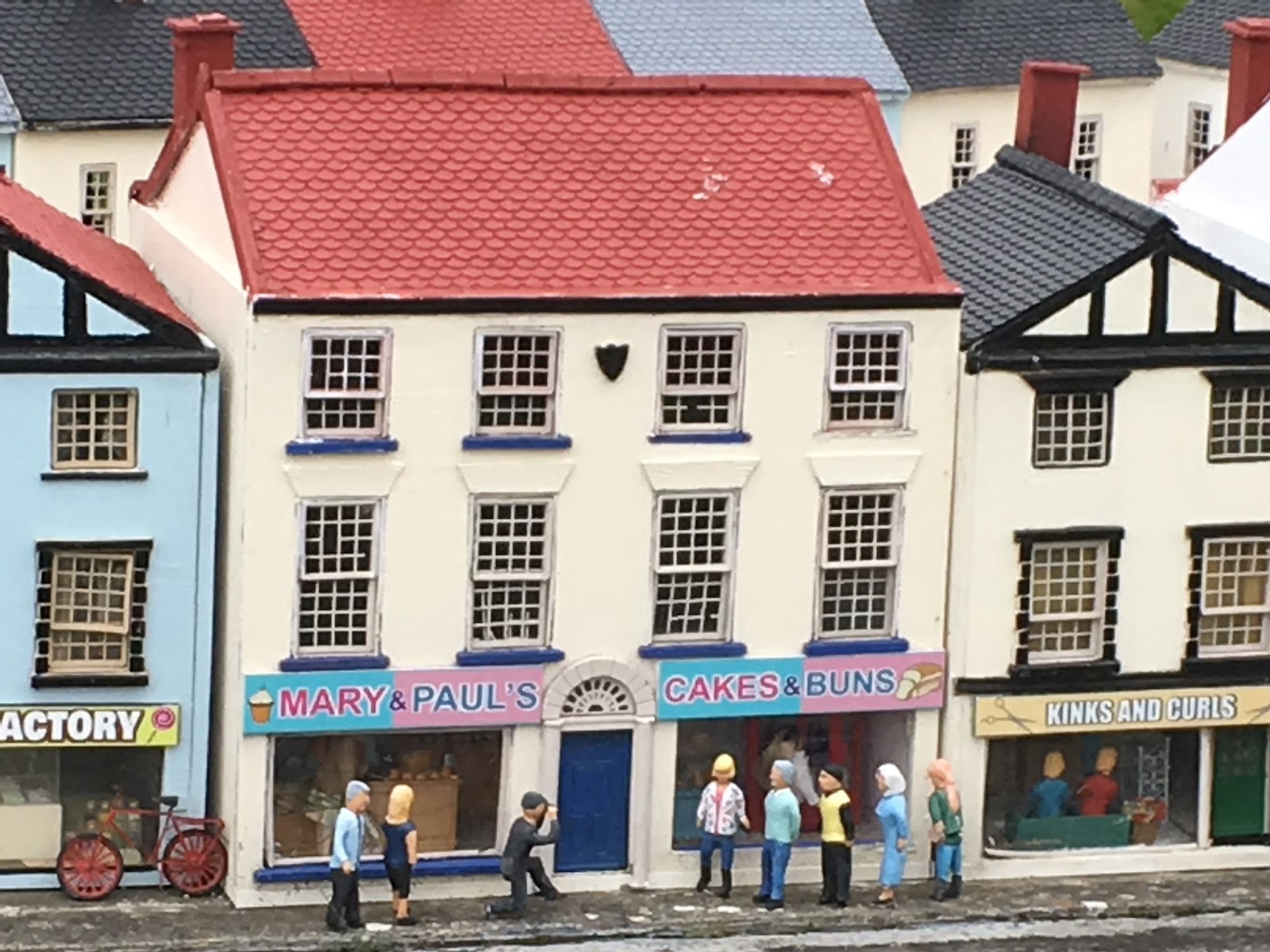 Wandering Baby Southport Model Railway Village