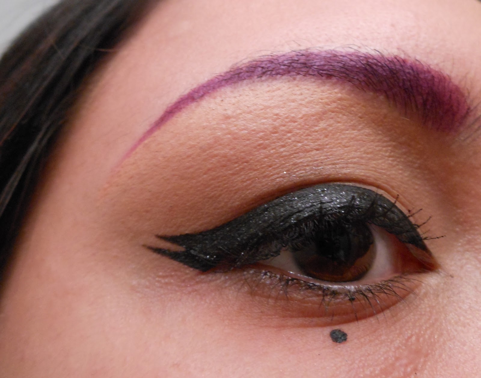 blue-handbags-purple-bags-under-eyes