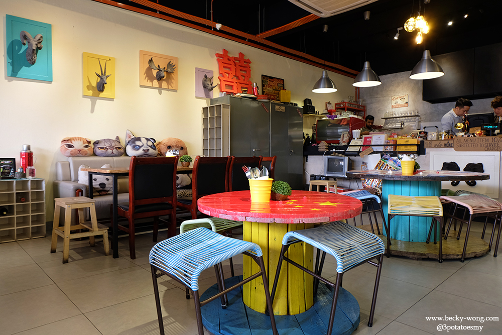 I Am 80's Cafe @ SS4C/5, Petaling Jaya | Becky-Wong