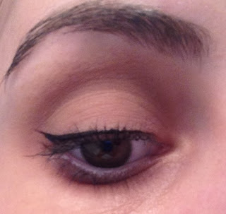 [DJOU TEST POUR VOUS] Eye liner waterproof Urban Decay 3