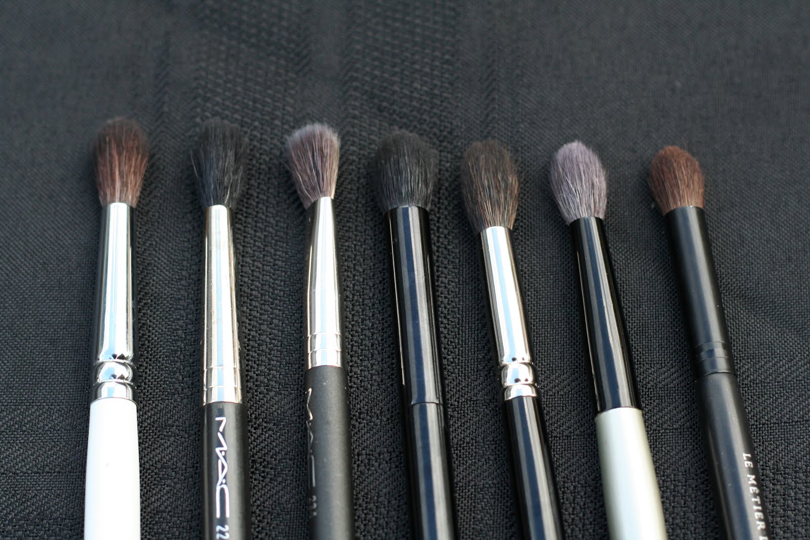 We Should Makeup Crease/Blending Brush Comparisons Part 1